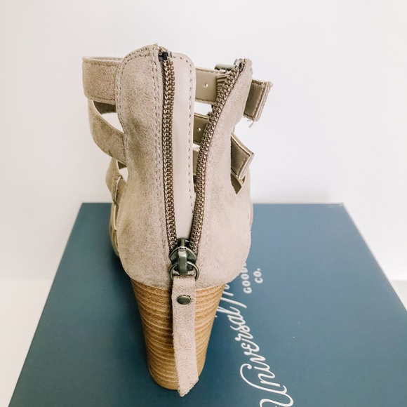 Universal Thread heels - Picture 4 of 5